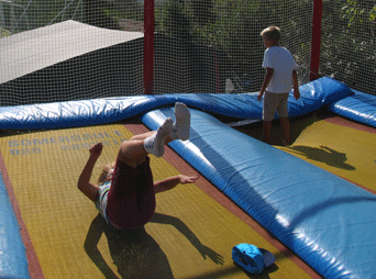 op de trampoline